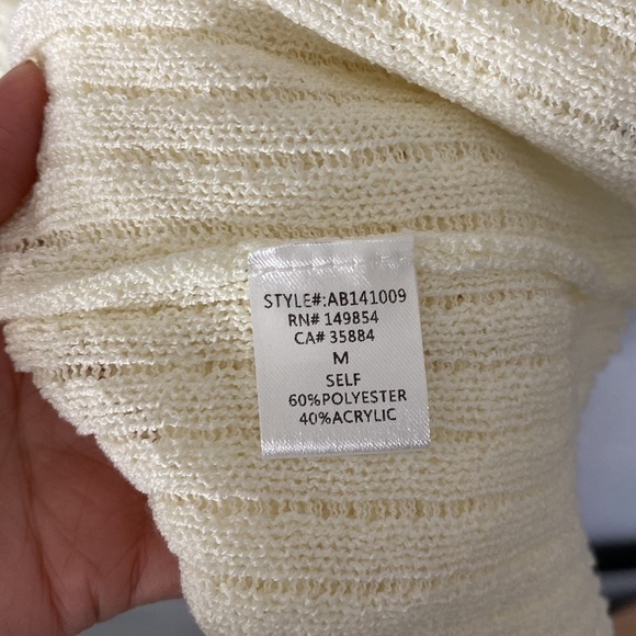 Sadie & Sage Cream V Neck Button Long Sleeve Top - Picture 6 of 8